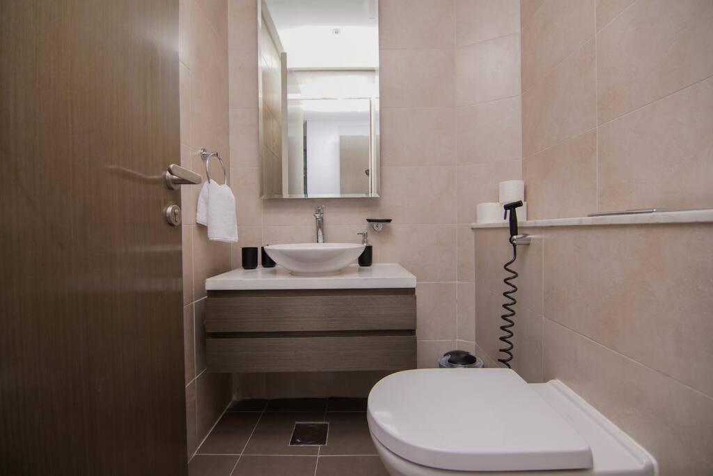 Luxury With A Canal View Апартаменти Дубай